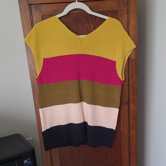 LOFT Yellow and Pink V-Neck Knit Top - Picture 4 of 6